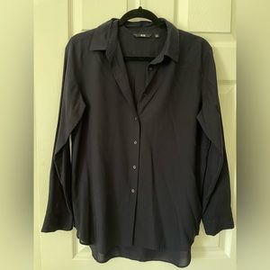 Uniqlo Women’s Button Up Shirt
